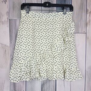 Nasty Gal White Heart Print Skirt with Ruffles size 6